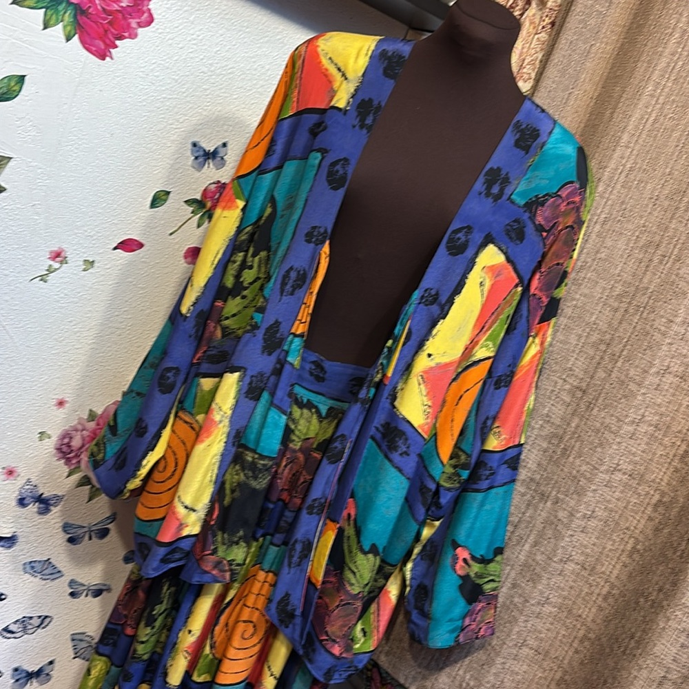 Vintage 1980’s Platinum By Dorthy Schoelen multicolor kimono skirt set. Size 14.